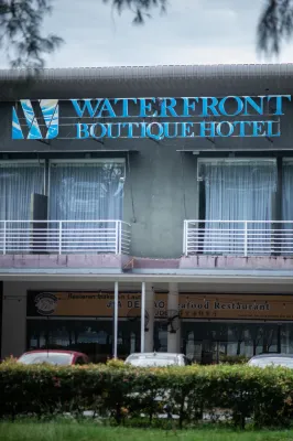 Waterfront Boutique Hotel Esterni Photos