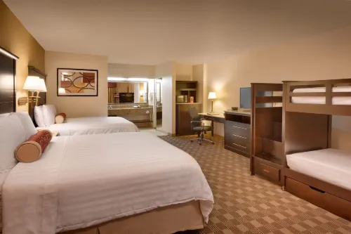 Cortona Inn and Suites Anaheim Resort Photos