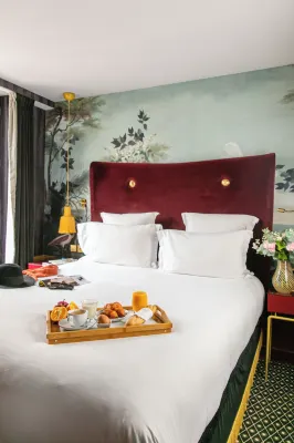Snob Hotel  Photos