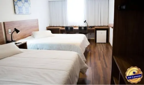 Trade Hotel Rooms Photos