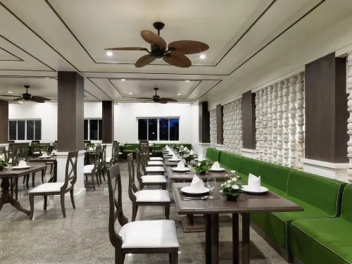 Chanalai Flora Resort, Kata Beach Питание Photos
