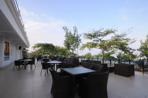 Melasti Beach Resort & Spa  Makanan Photos