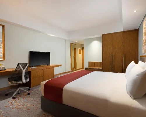 Holiday Inn & Suites Jakarta Gajah Mada Kamar Photos