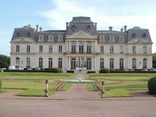 Chateau d'Artigny Esterni Photos