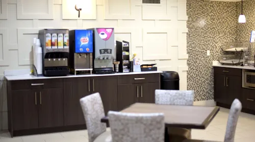 Best Western Peace Arch Inn Dining Photos