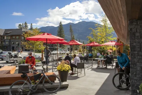 Banff Aspen Lodge Dining Photos