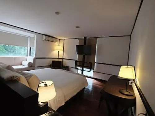 Namin Dago Hotel Photos