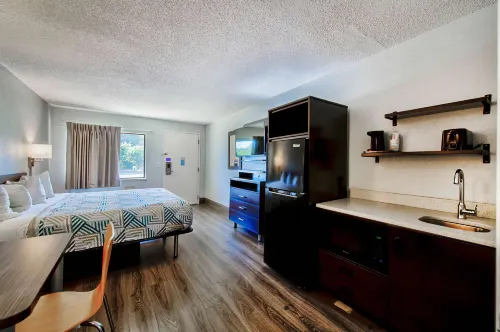 Motel 6 Birmingham, Al - Medical Center Photos