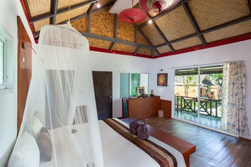 Phi Phi Long Beach Resort & Villa Photos