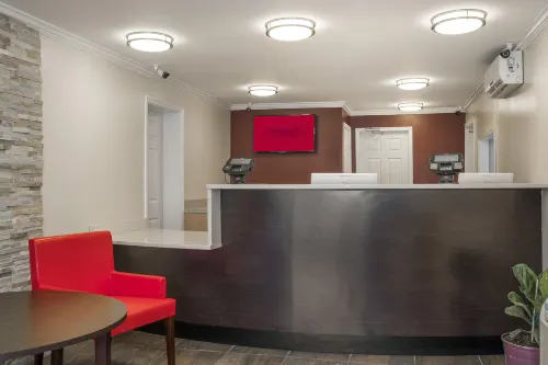 Red Roof Inn Fredericksburg North Public Areas Photos