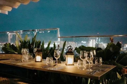 La Vela Saigon Hotel Питание Photos
