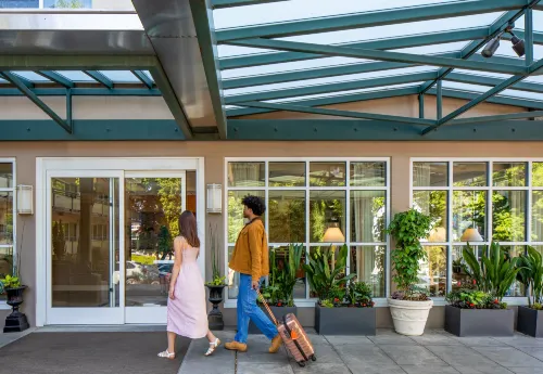 Park Lane Suites & Inn Exterior Photos