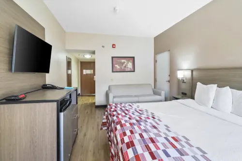 Red Roof Inn & Suites Fayetteville - Fort Bragg Zimmer Photos