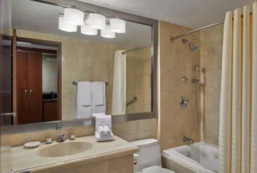 Newport Beachside Hotel & Resort Photos
