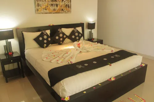 Kelapa Lovina Beach Villas - Singaraja BALI Kamar Photos