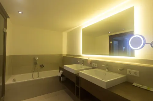 Hotel Stadler am Attersee Rooms Photos