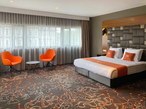 XO Hotels Park West Zimmer Photos