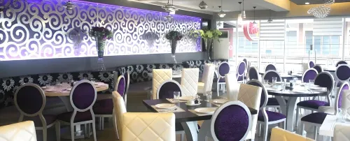 Queen Margarette Hotel - Downtown Dining Photos