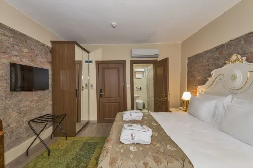 By Murat Royal Hotel Galata Zimmer Photos