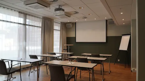 Comfort Hotel Malmö Business Photos