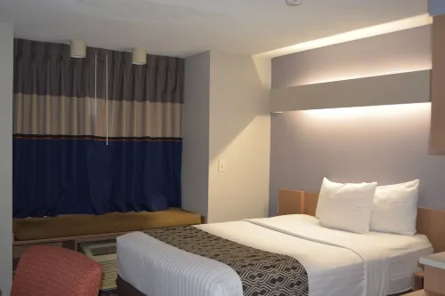 Microtel Inn & Suites by Wyndham BWI Airport Baltimore Zimmer Photos