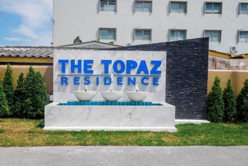 The Topaz Residence Phuket Town Extérieur Photos