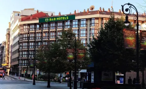 B&B HOTEL Gijón Centro Begoña Udvendigt Photos