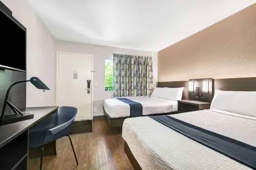 Motel 6 Issaquah, WA - Seattle - East Zimmer Photos