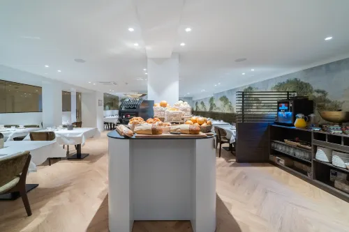 Grand Hotel Normandy by CW Hotel Collection Makanan Photos