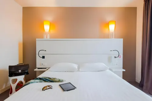 Hôtel Confort La Rochelle Centre Les Minimes Chambres Photos
