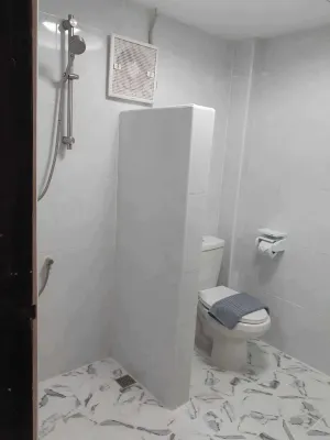 Phratamnak Inn - 100 Meter from Beach Номера Photos
