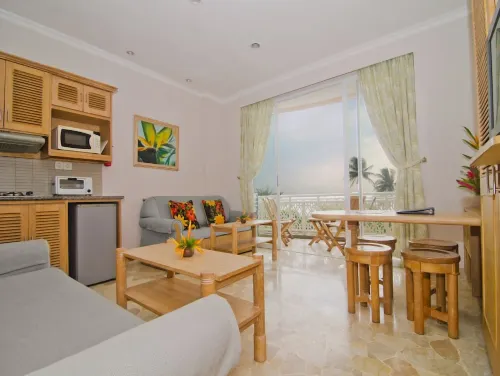 Hawaii Resort Family Suites Photos
