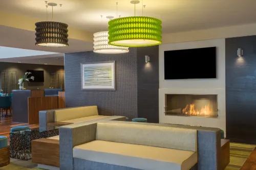 Holiday Inn Baltimore BWI Airport Featured Photos