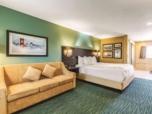 La Quinta Inn & Suites by Wyndham San Francisco Airport West Phòng Photos