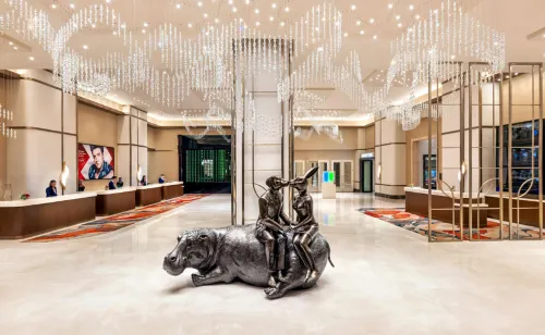 Conrad Las Vegas at Resorts World Area Publik Photos