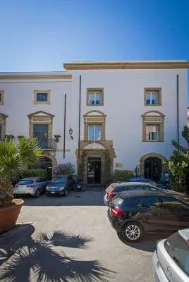 Palazzo Brunaccini Boutique Hotel Extérieur Photos