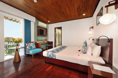 Vinh Hung Riverside Resort & Spa Zimmer Photos