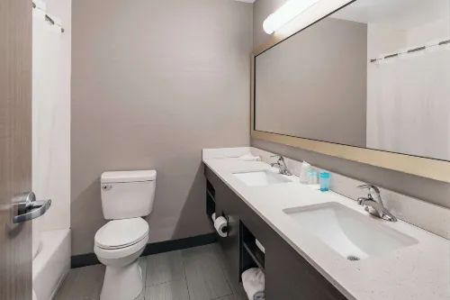 Americas Best Value Inn Foxboro Zimmer Photos