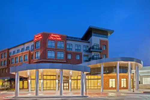 Hampton Inn & Suites Chicago/Mt. Prospect Exterior Photos