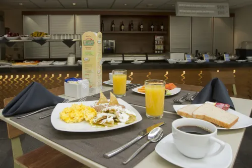 City Express Plus by Marriott Ciudad de México Reforma El Ángel Spisning Photos
