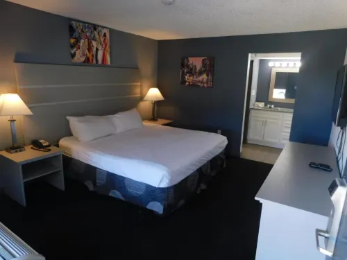 Hotel 10 Extended Stay Rooms Photos