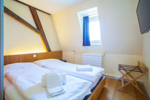 EasyHotel Basel - Self Service and Self Check-IN Photos