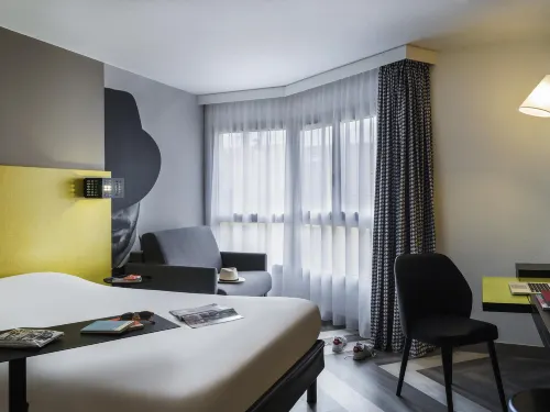 Ibis Styles Nice Vieux-Port Photos