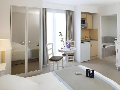 Tulip Inn Honfleur Residence Photos