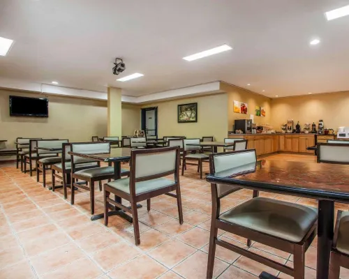 Days Inn by Wyndham Pottstown Restauration Photos