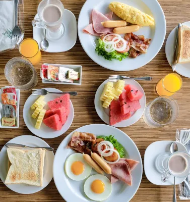 Tinidee Golf Resort at Phuket Dining Photos