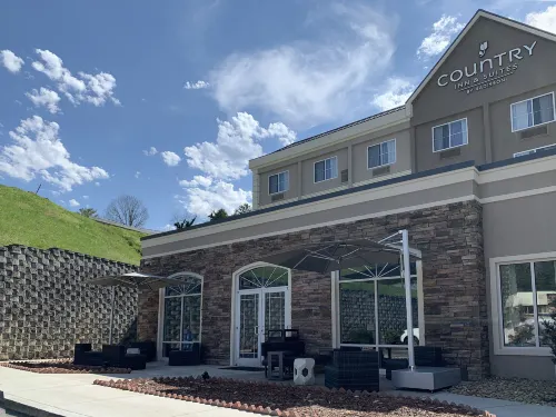 Country Inn & Suites by Radisson Asheville Downtown Tunnel Road Exterior Photos