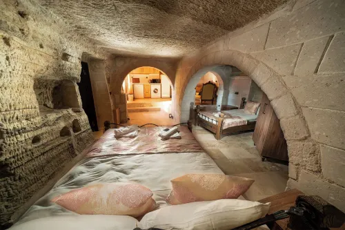 Azalea Terrace Cave Hotel Featured Photos