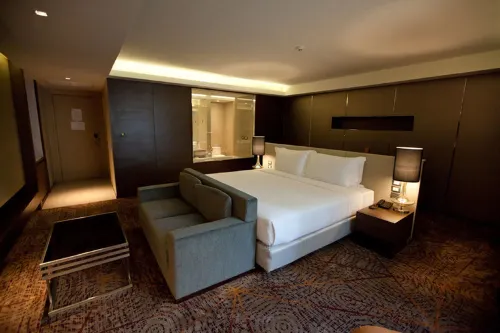 Graceland Hotel Bangkok Photos