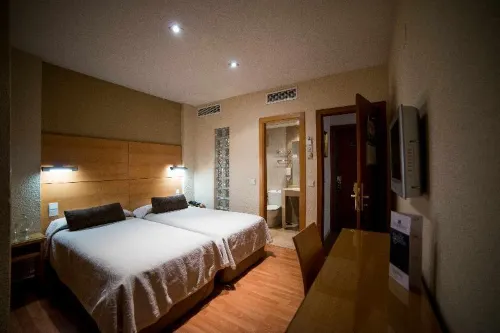 Hotel Serrano Rooms Photos